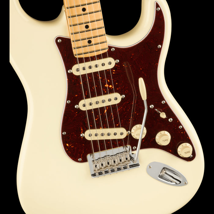 Fender American Professional II Stratocaster Maple Fingerboard Olympic White Front Body Detail 