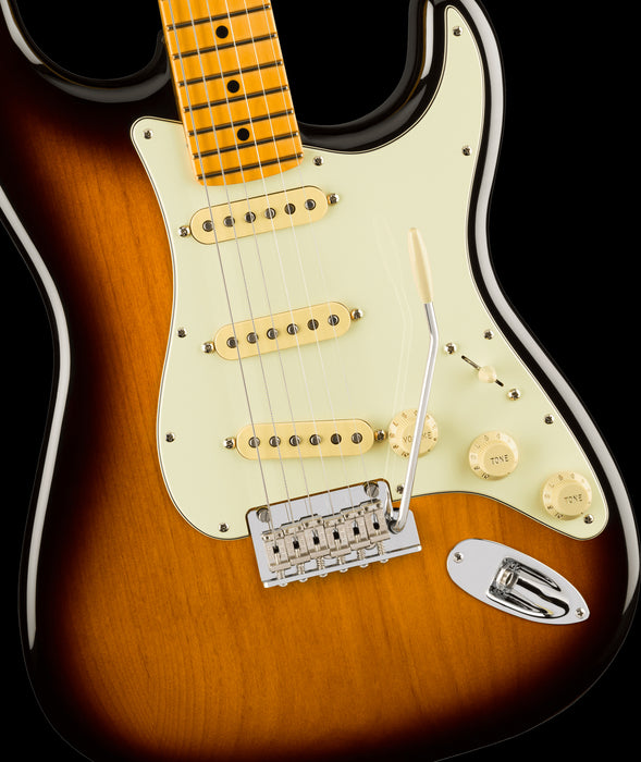 Fender American Professional II Stratocaster Maple Fingerboard Anniversary 2-Color Sunburst