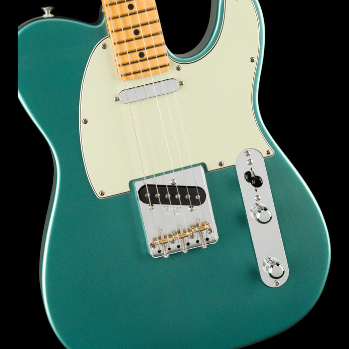 Fender American Professional Classic Telecaster Maple Fingerboard Faded Sherwood Green Metallic Front Body Detail