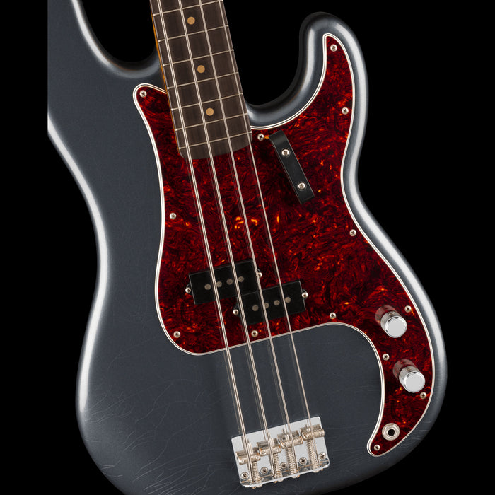 Fender Limited Edition Vintera II Road Worn '60s Precision Bass Charcoal Frost Metallic Front Body Detail