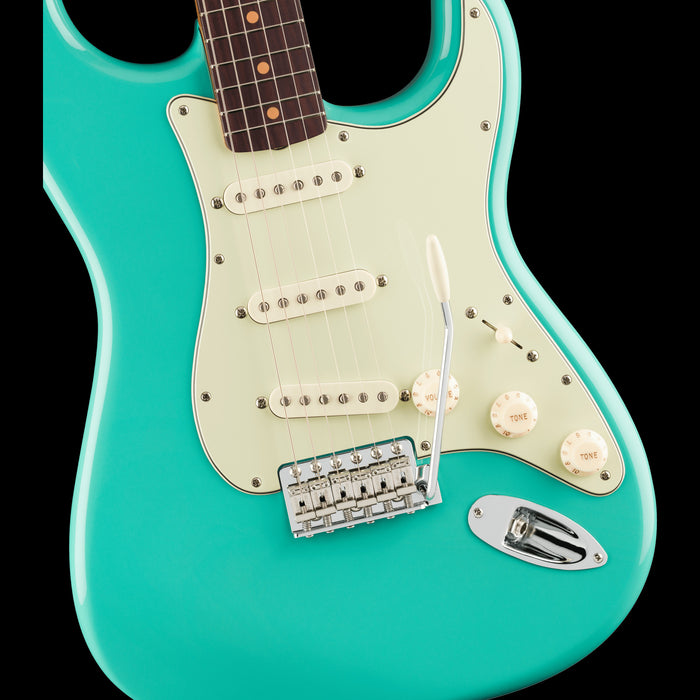 Fender Vintera III Early '60s Stratocaster Seafoam Green Front Body Detail 