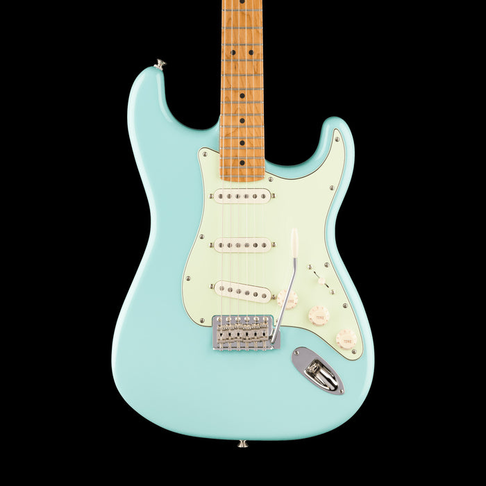 Fender Limited Edition American Professional Classic Stratocaster Daphne Blue Front Crop