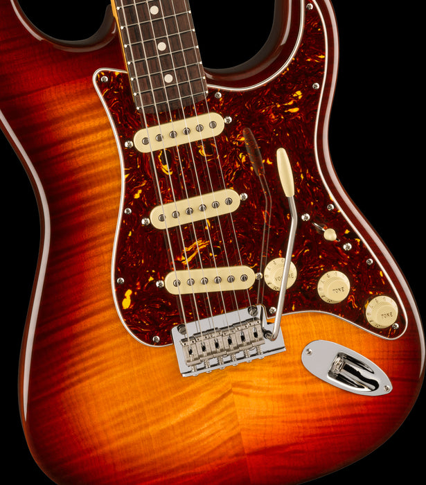 Fender 70th Anniversary American Professional II Stratocaster Rosewood Fingerboard Comet Burst With Case