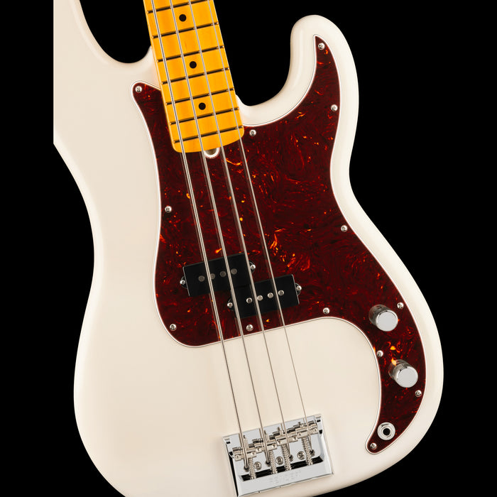 Fender American Professional Precision Bass Maple Olympic White Front Body Detail 