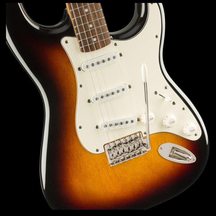 Squier Classic Vibe '60s Stratocaster Laurel Fingerboard 3-Color Sunburst Front Body Detail 