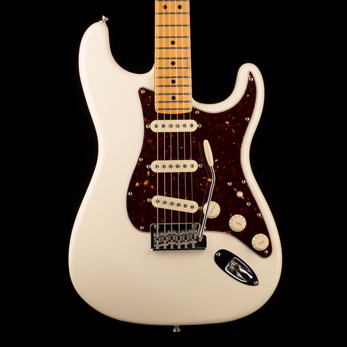 Used Fender American Professional II Stratocaster Olympic White with OHSC