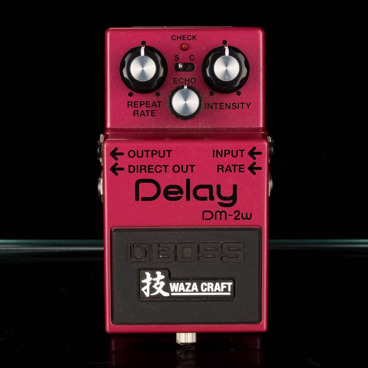 新品未使用　BOSS DM-2W USED Boss DM-2W Waza Craft Analog Delay Pedal, Made in Japan