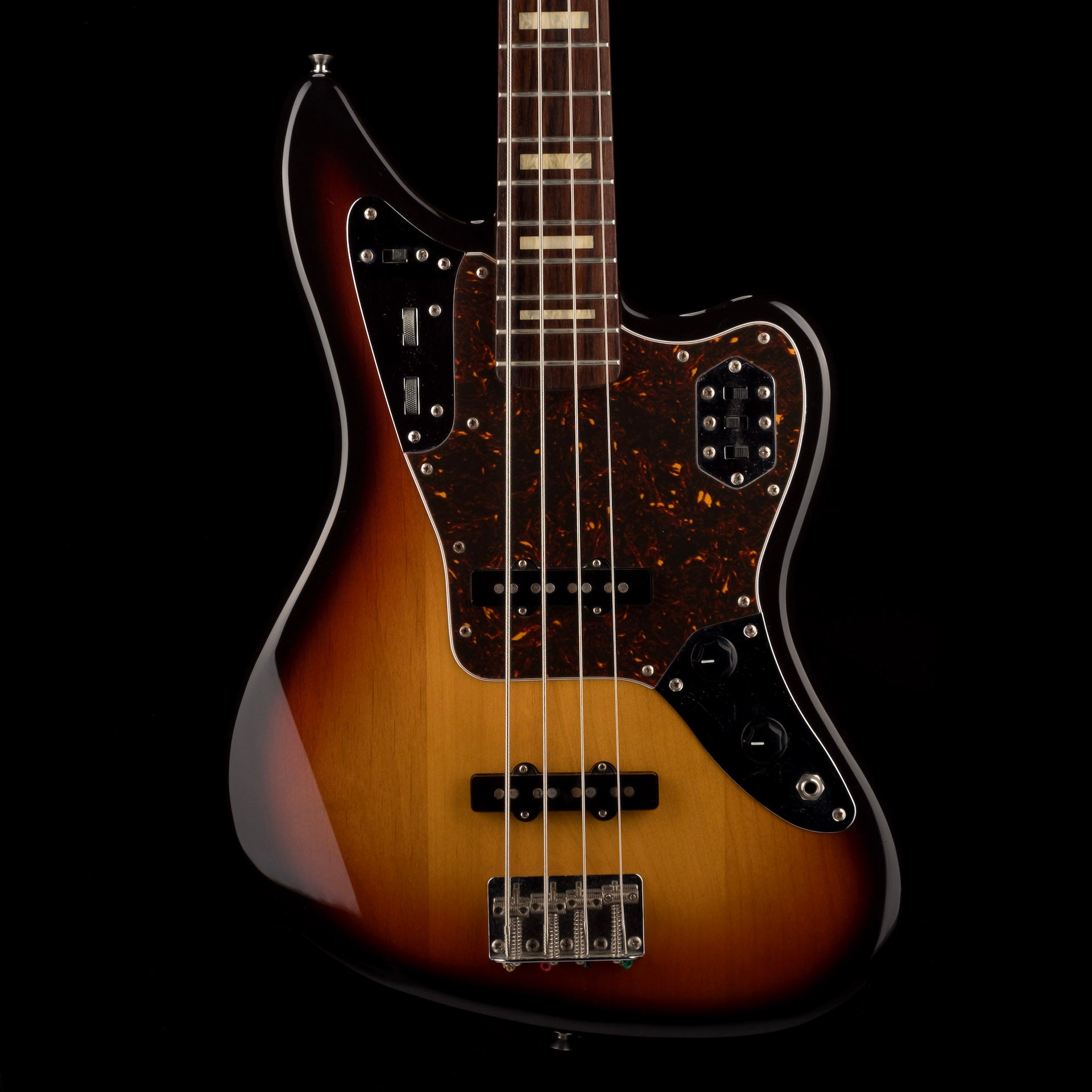 Fender Made in Japan Traditional 60s Jaguar 3-Color Sunburst
