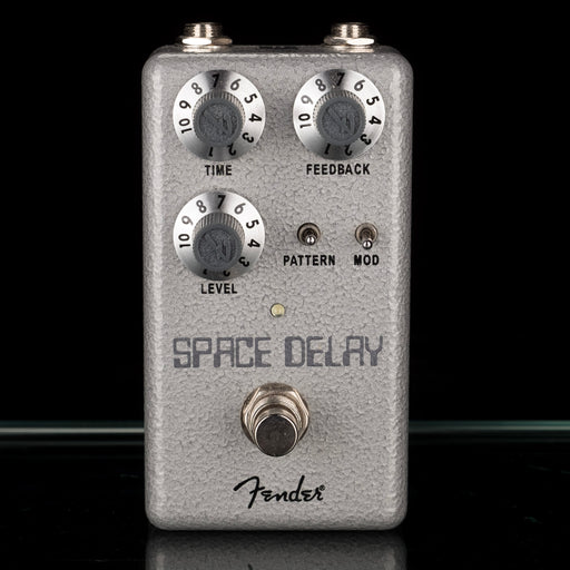 Used Fender Hammertone Space Delay Pedal With Box