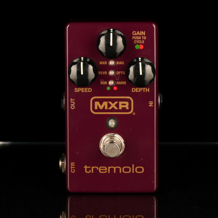 Used MXR M305 Tremolo Pedal with Box