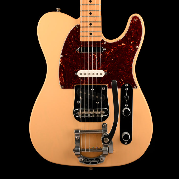 Pre Owned 2011 Fender Deluxe Nashville Tele Honey Blonde With Bigsby And OHSC