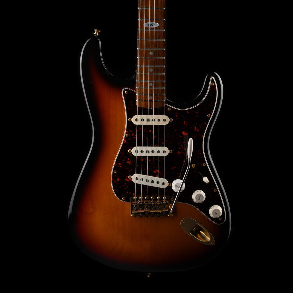Pre Owned 1997 Fender Stratocaster Collector's Edition 3-Tone