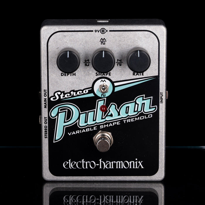 Electro-Harmonix Stereo Pulsar guitar effects pedal on a black background