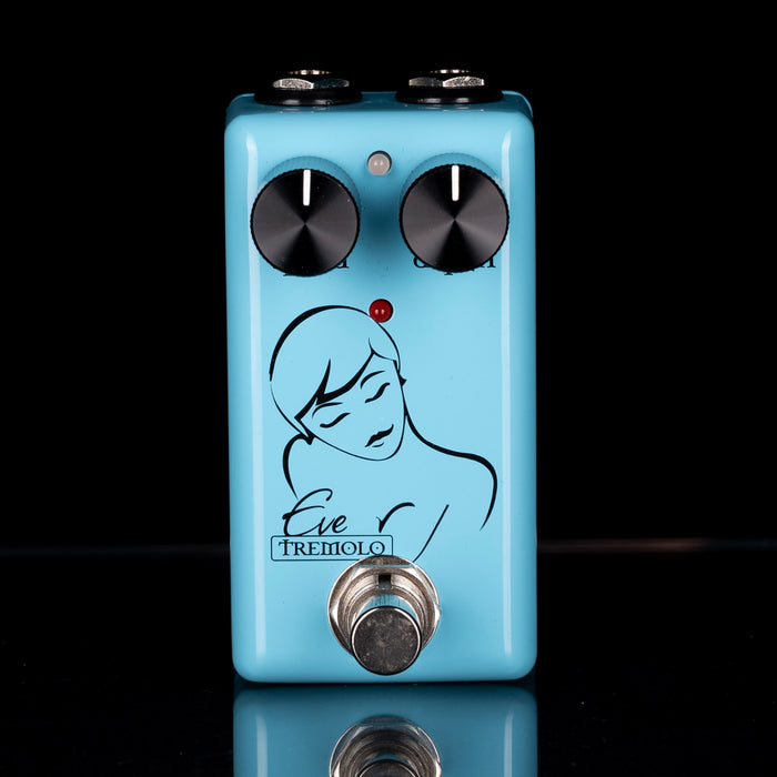 Used Red Witch Eve Tremolo Pedal with Box