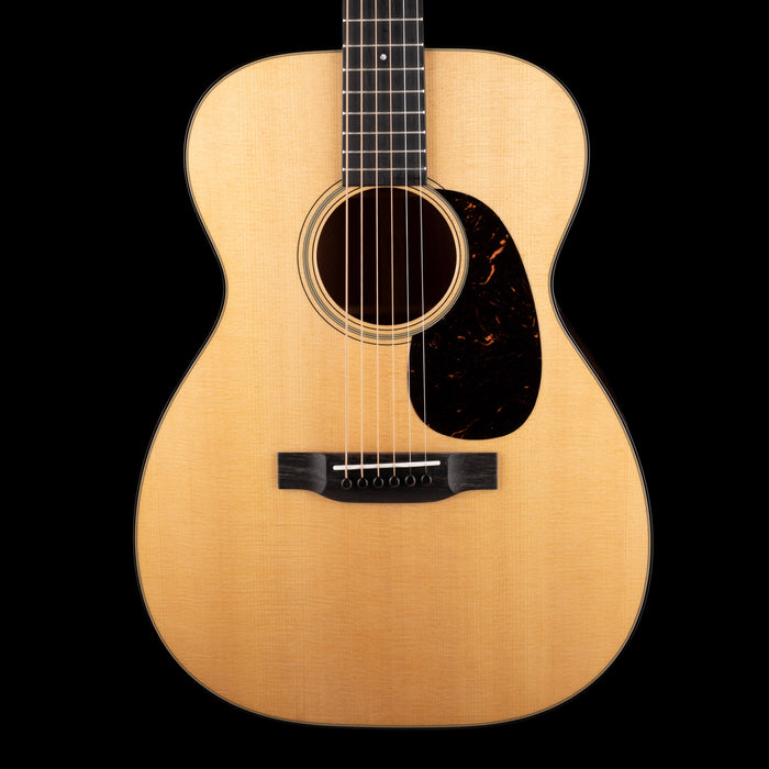 Martin 00-18 Standard (2025) Natural Acoustic Guitar with Case
