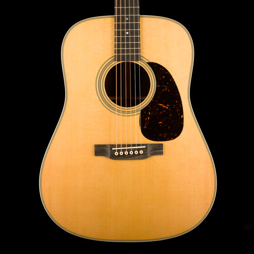 Martin D-28 Natural Dreadnought Acoustic Guitar Natural with Case