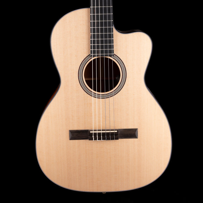 Martin 000C12-16E Nylon Natural Classical Guitar With Case