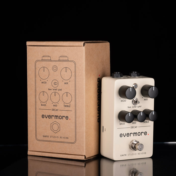 Used Universal Audio Evermore Studio Reverb Pedal With Box - 2