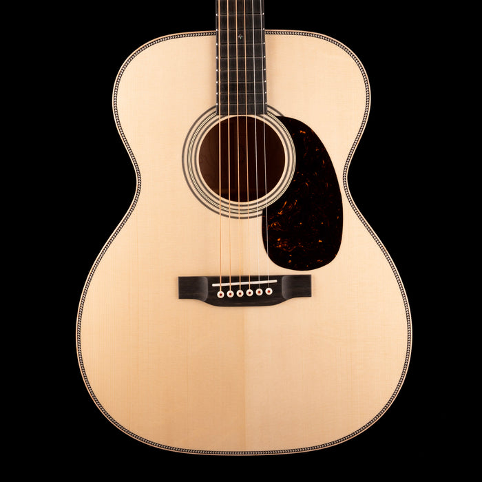 Martin Custom Shop 000-28 Birdseye Maple With Case