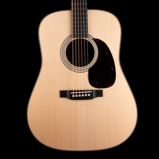 Martin Custom Shop D-28 Figured Black Walnut With Case