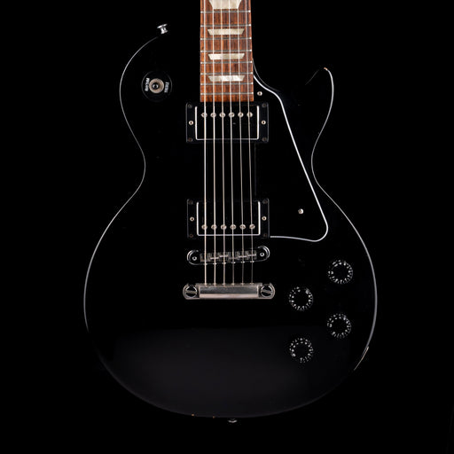 Pre-Owned 2005 Gibson Les Paul Studio in Gloss Ebony With OHSC