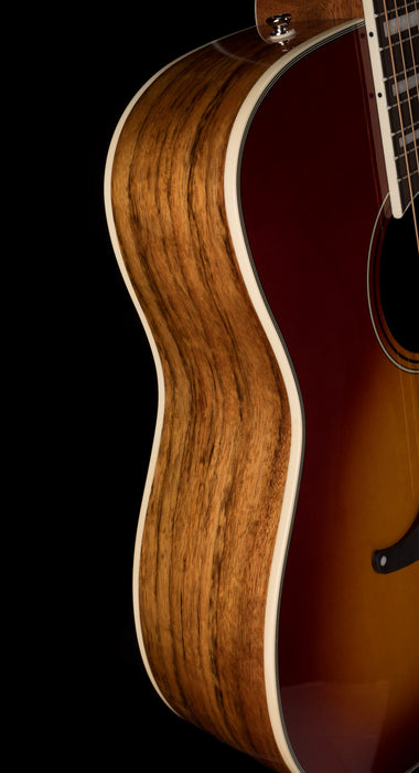 Used Fender Palomino Vintage Sienna Sunburst with Case