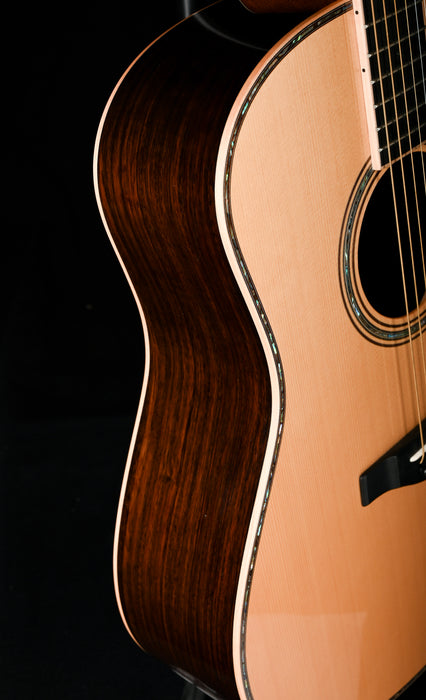 Pre Owned Yamaha LL56 ARE Jumbo Acoustic Electric Guitar With OHSC