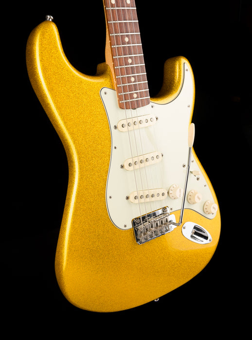 Used Fender Limited Edition Classic Player FSR 60's Stratocaster Vegas Gold with Case