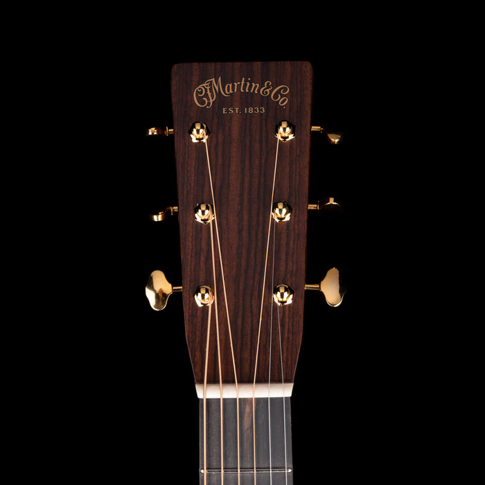 Martin Custom Shop 00-28 Deep Body Wild Grain East Indian Rosewood and Italian Alpine Spruce With Case
