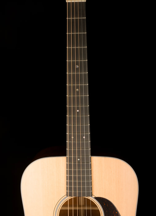 Martin D-18 Authentic 1937 Acoustic Guitar With Case