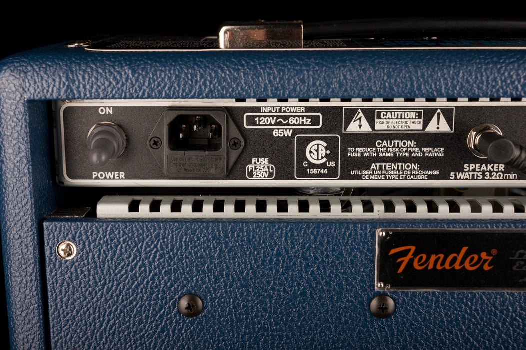 Fender Limited Edition FSR '68 Custom Vibro Champ Navy Guitar Amp Combo
