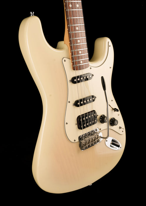 Pre Owned 1995 Fender Stratocaster Special HSS White Blonde With Flight Case