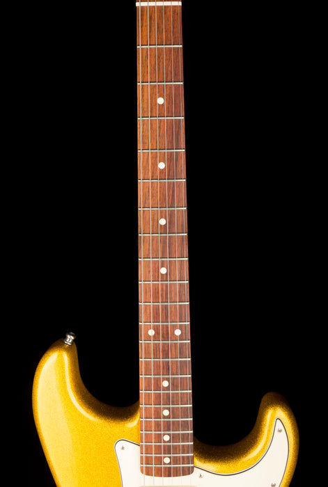 Used Fender Limited Edition Classic Player FSR 60's Stratocaster Vegas Gold with Case