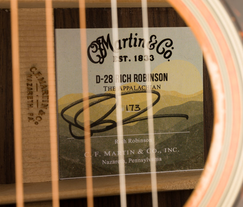 Martin Rich Robinson Custom Signature Edition D-28 Natural with Case