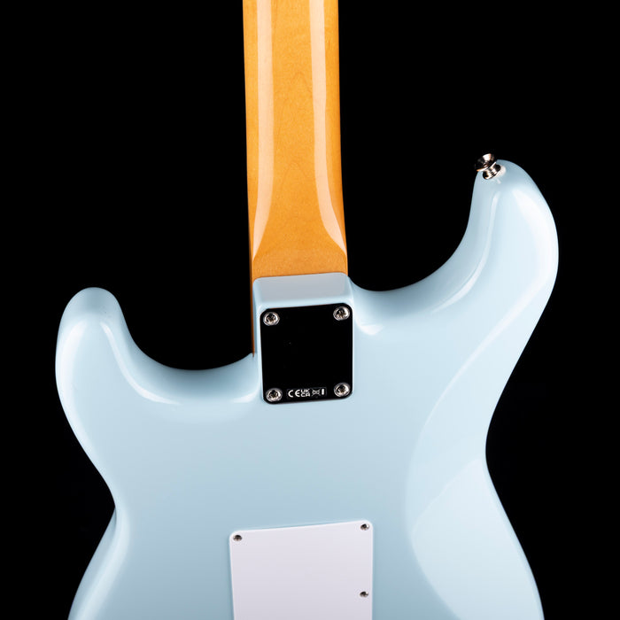 Pre-Owned 2026 Fender Stratocaster Vintera III Sonic Blue With Gig Bag