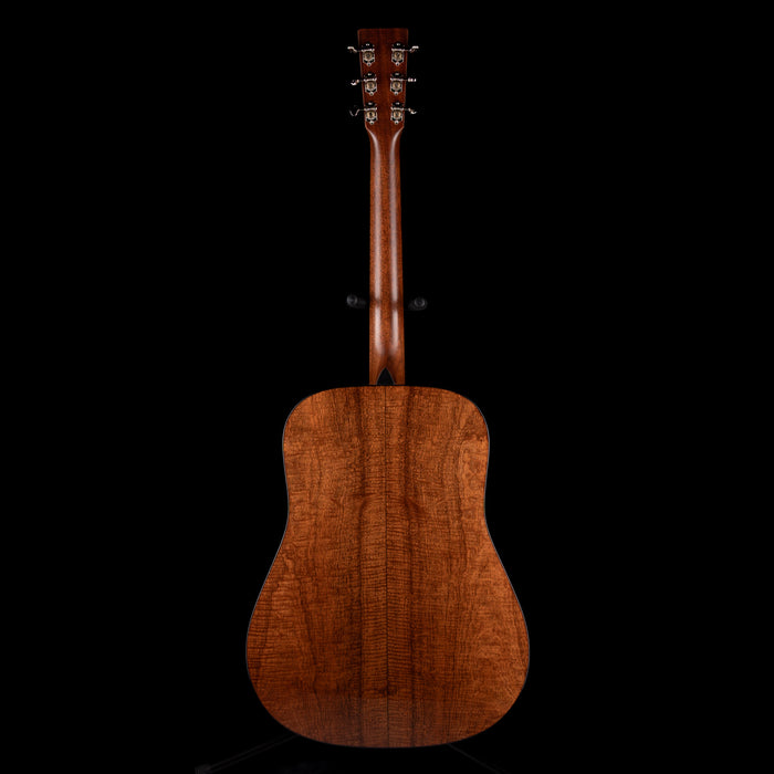 Martin Custom Shop D-18 Flamed Mahogany Sunburst With Case