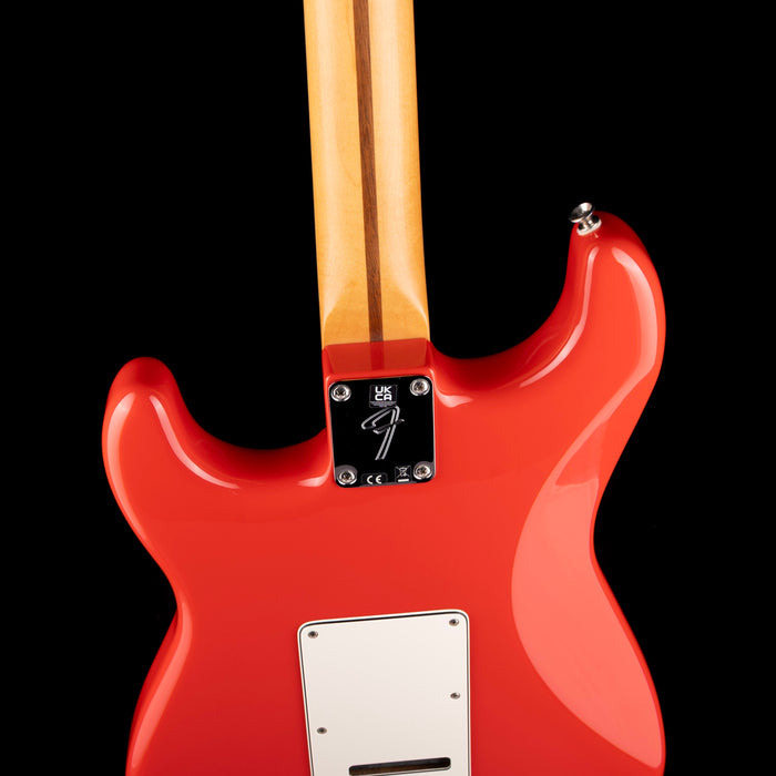 Pre-Owned 2025 Fender 70th Anniversary Player II Stratocaster HSS - Coral Red With Gig Bag