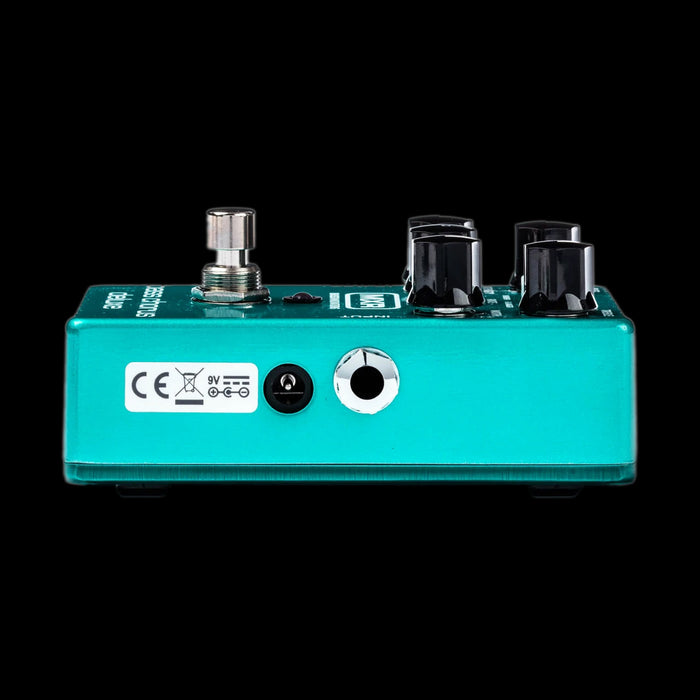 MXR M83 Bass Chorus Deluxe Guitar Pedal Right 