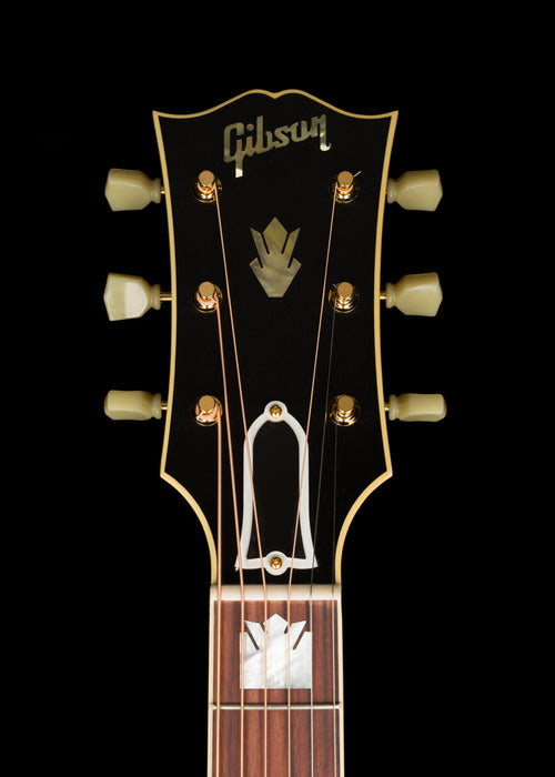 Gibson Custom Shop 1957 SJ-200 Vintage Sunburst with Case