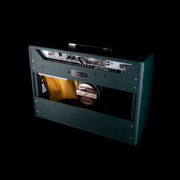 Fender Limited Edition '65 Deluxe Reverb Guitar Amplifier British Racing Green