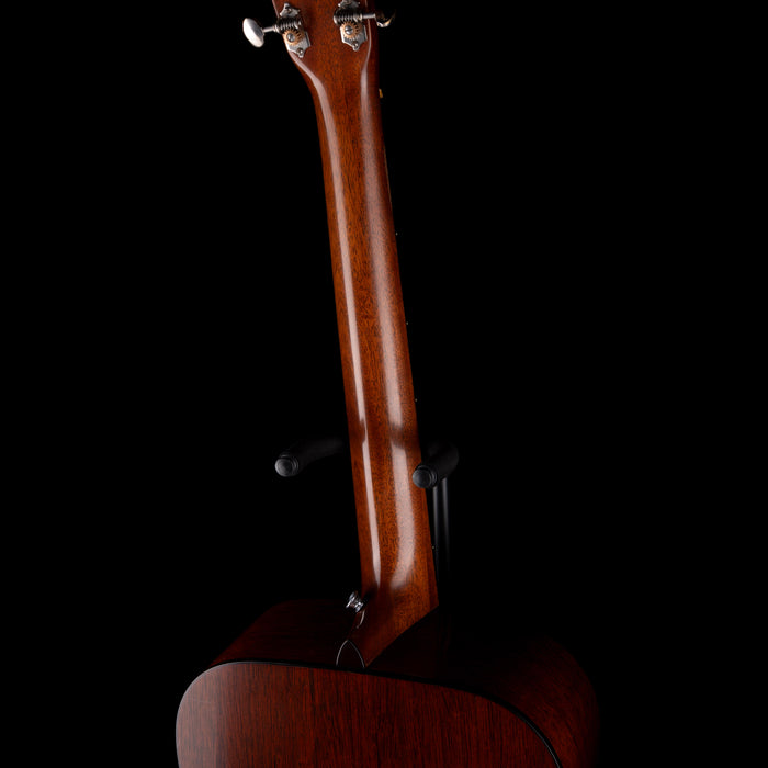 Martin D-18 Authentic 1937 Aged Natural with Case