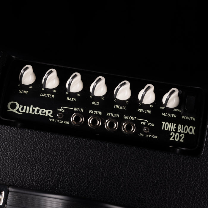 Pre-Owned Quilter Labs Travis Toy 12 Guitar Amp Combo Black with Cover