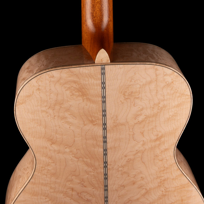 Martin Custom Shop 000-28 Birdseye Maple With Case