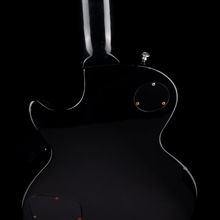 Pre-Owned 2005 Gibson Les Paul Studio in Gloss Ebony With OHSC