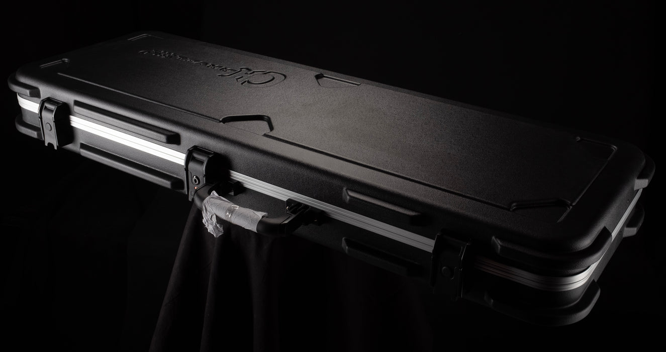 Charvel USA Select So-Cal HSS FR Pitch Black With Case