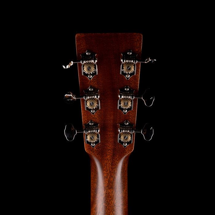 Martin 000-18 Standard (2025) Natural Acoustic Guitar with Case