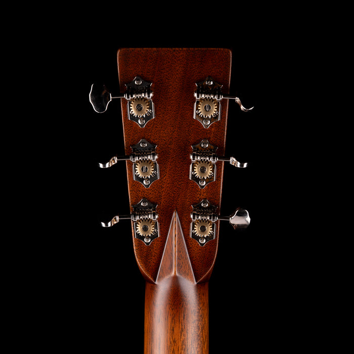 Martin 000-28 Standard (2025) Natural Acoustic Guitar with Case