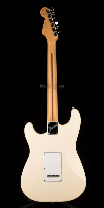 fender　stratocaster 1995 Fender Stratocaster: Perfect Blend of Style and Sound