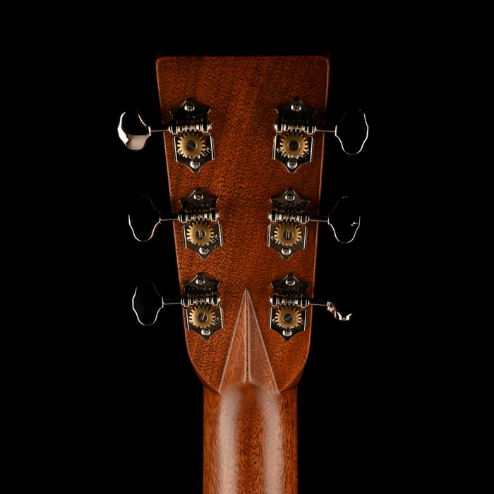 Martin OM-28E Standard (2025) LR Baggs Natural Acoustic Electric Guitar with Case