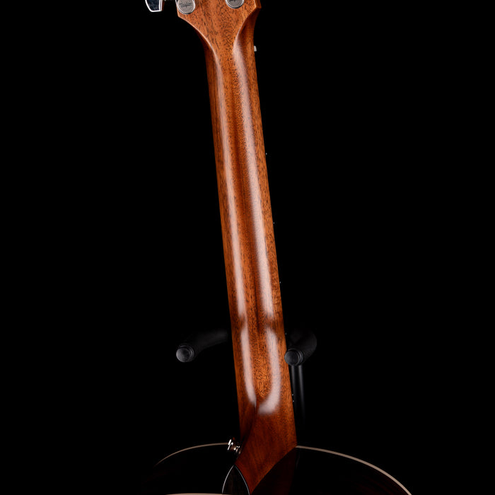 Taylor Gold Label 717e Sunburst with Case